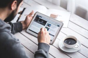 lettura di un blog turistico